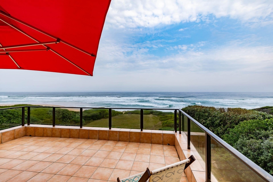 6 Bedroom Property for Sale in Outeniqua Strand Western Cape